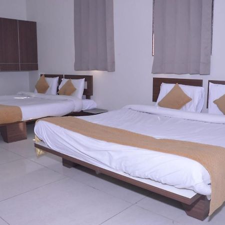 Hotel Indrani Chittorgarh Zewnętrze zdjęcie